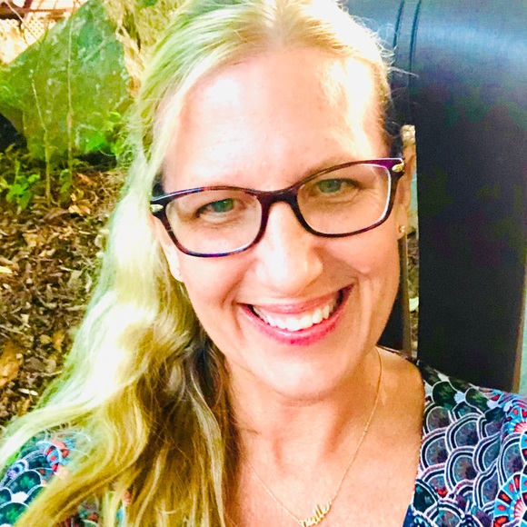 Meet your Posher, Annie - Picture 9 of 15